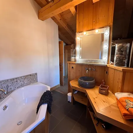 Duplex Apartment *